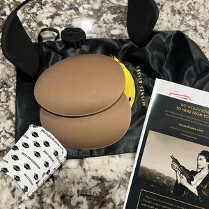 Misses Kisses Moderate plunge Bra Kit. Never worn. mocha color.